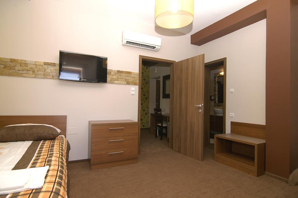 Hotel Corso Siófok Habitación foto